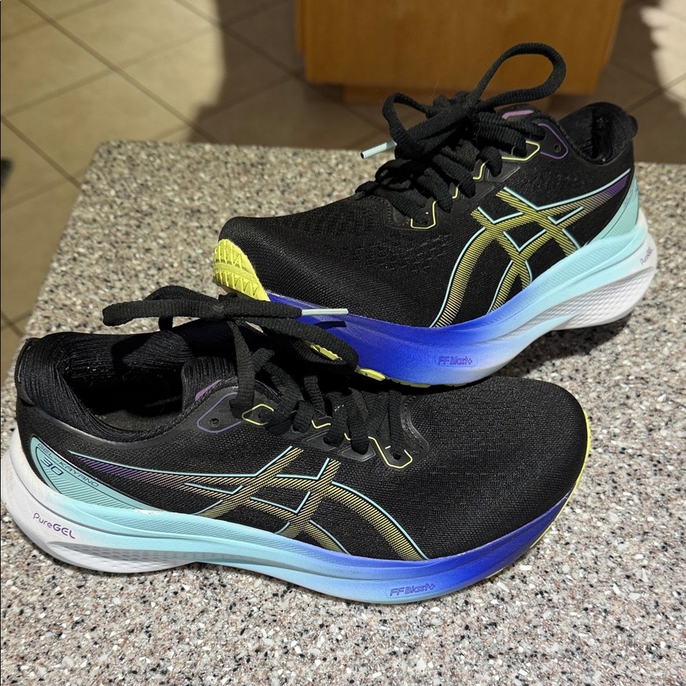 Asics gel Kayano 30 running shoes - size 7.5